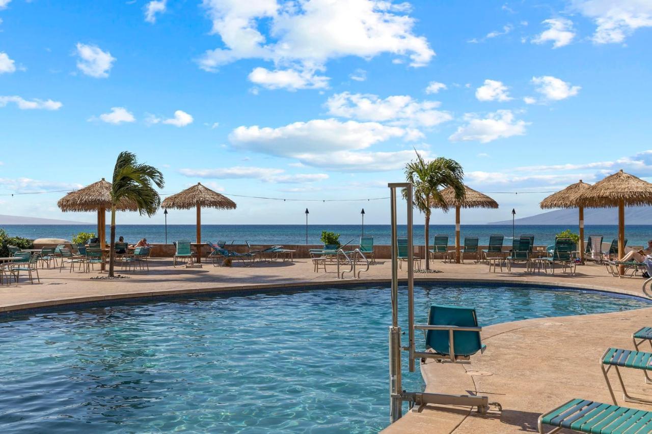 Beachfront Bliss: Oceanside Retreat with Central Dining Villa Kahana Exterior photo